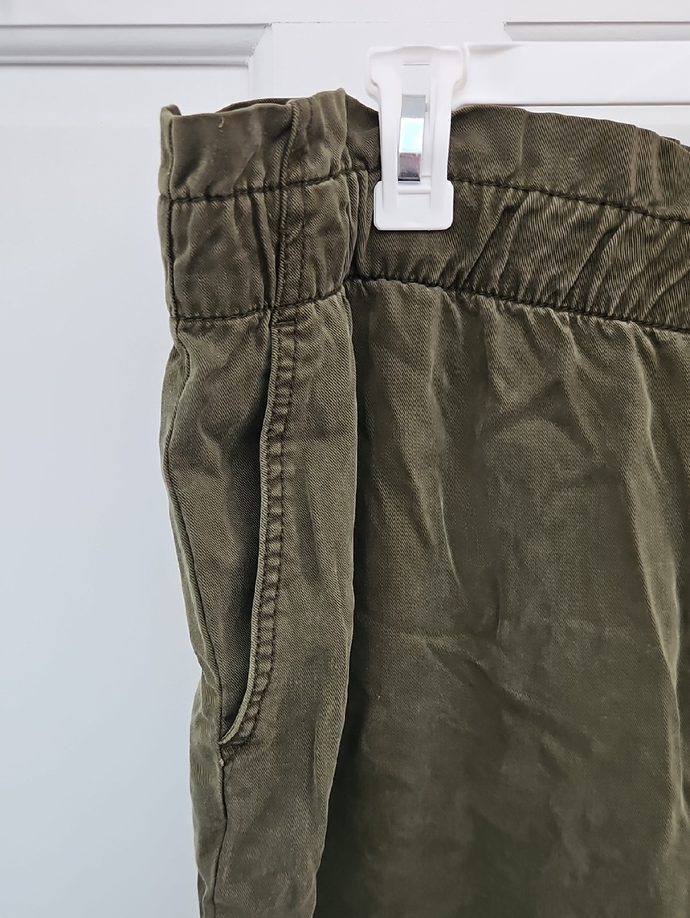 Loft Green Pants - Picture 3 of 4